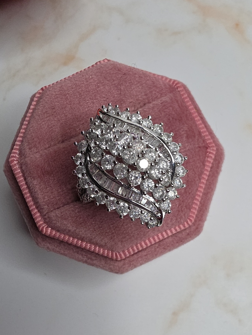 3 CT. T.W. Natural White Diamond 10K Gold Cluster Ring New